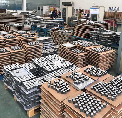 जंक धातु ऑक्साइड वेरिस्टोर ब्लॉक, जो डीसी और उच्च ढाल के लिए उपयोग किए जाते हैं